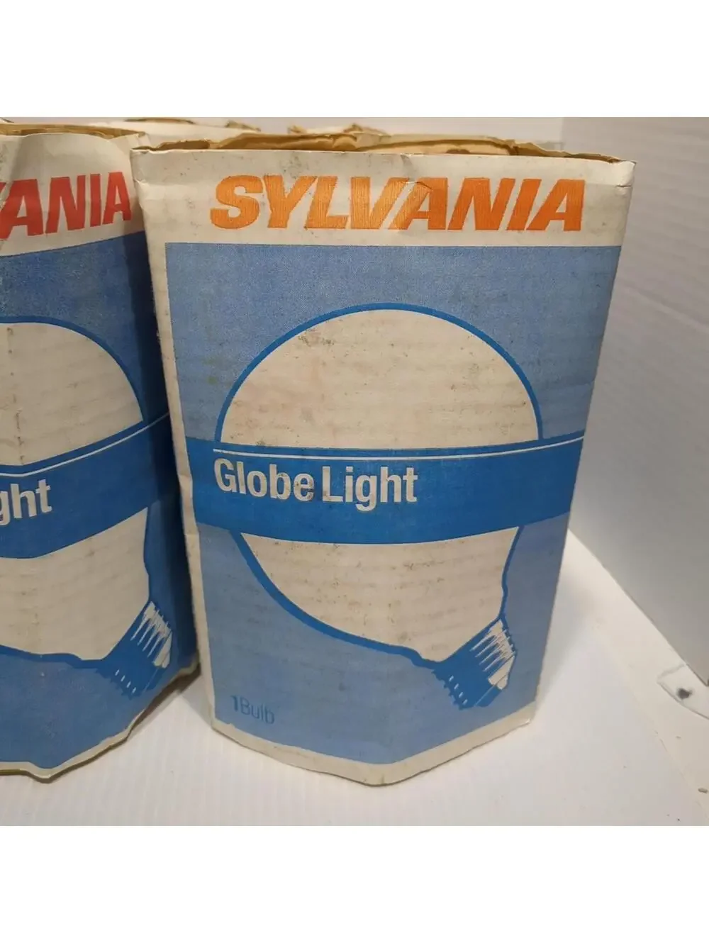 6 Nos Sylvania 40 Watt Globe  Soft White Light Bulbs Frosted